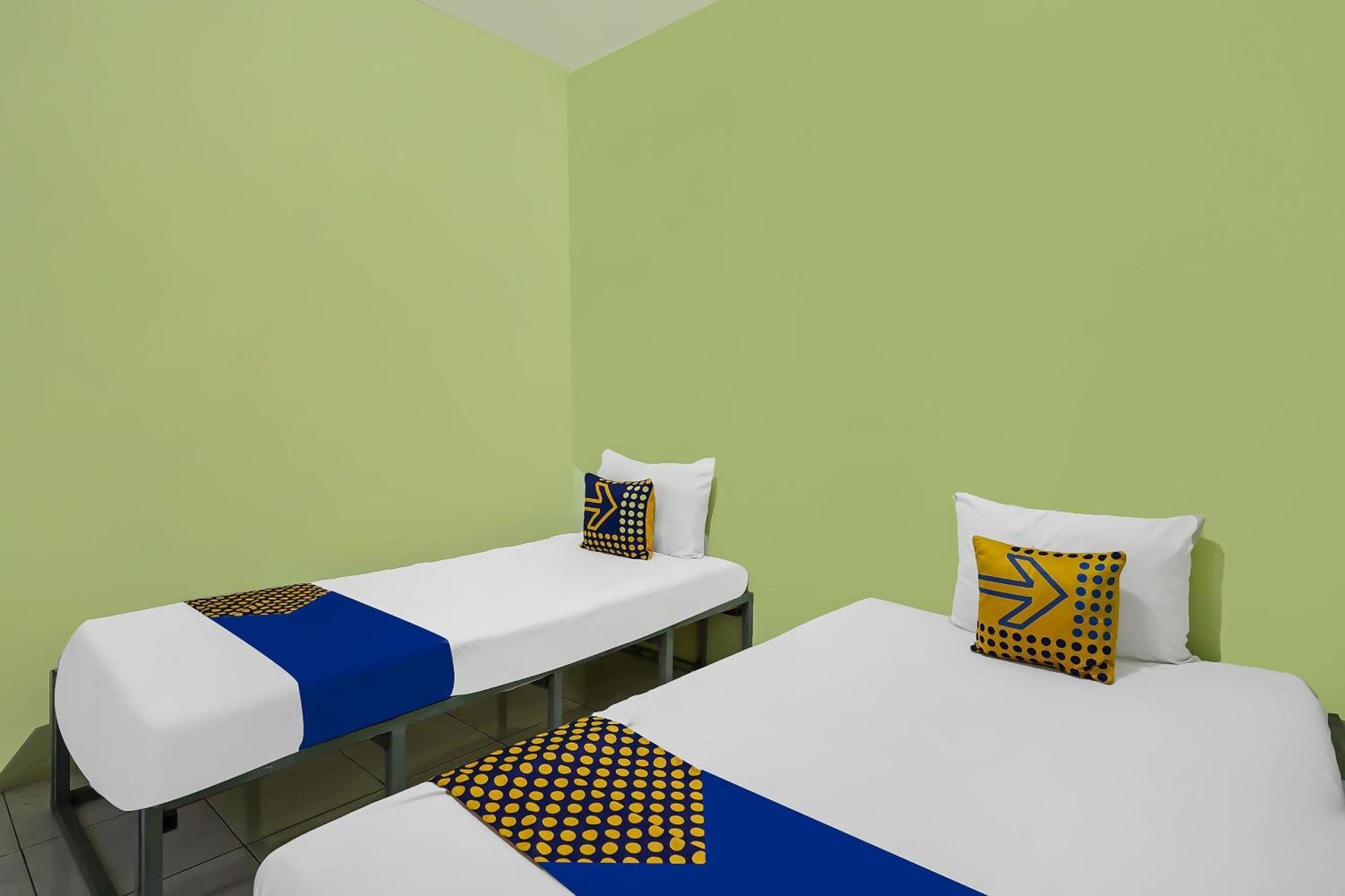Hotel Oyo Life 92474 Rusunawa Ii