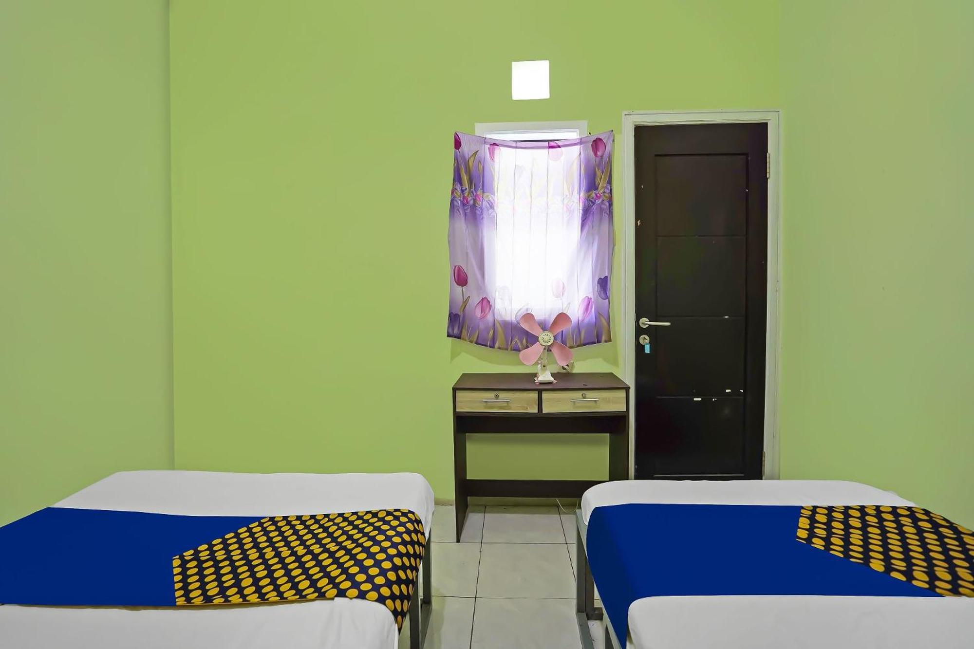 Oyo Life 92474 Rusunawa Ii Hotel Malang