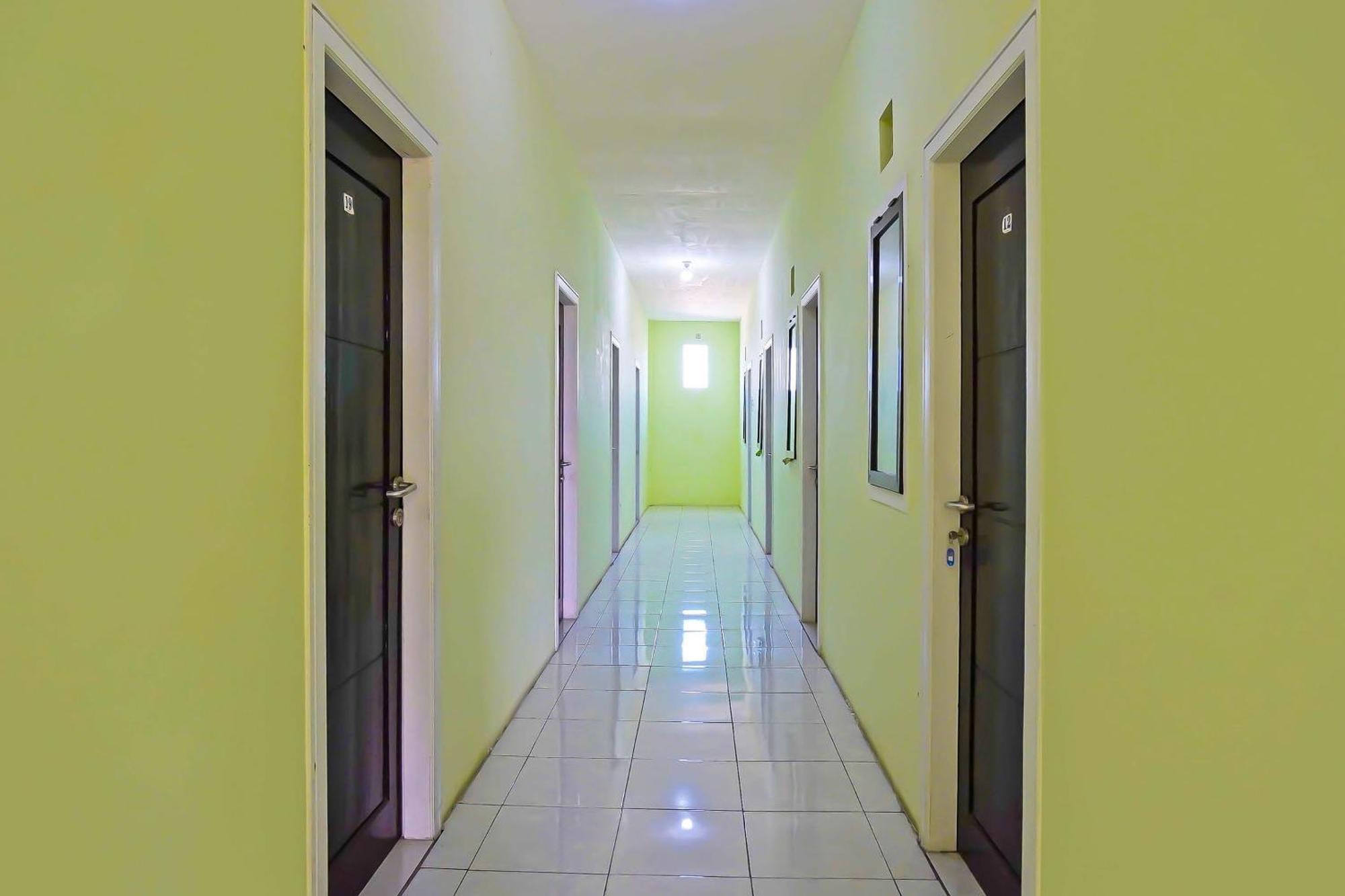 Hotel Oyo Life 92474 Rusunawa Ii Malang